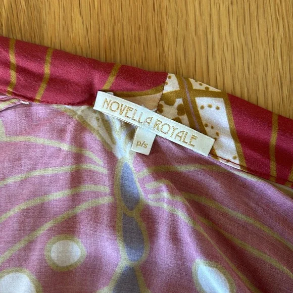 Novella Royale - The Georgia Robe in Red Butterfly Size Small - Picture 12 of 16